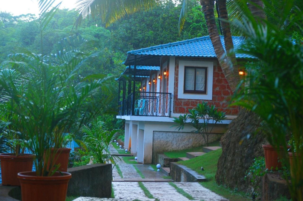 Atmani Waterfront Resort Cola Εξωτερικό φωτογραφία